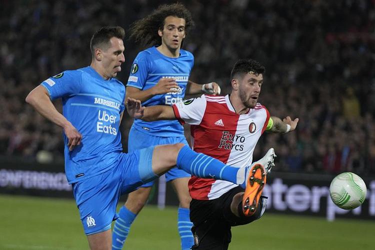 与詹姆斯硬 与詹姆斯硬